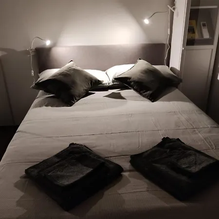 A Casa In Piazza Sauli * ジェノヴァ