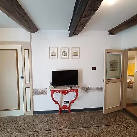 Apartment A Casa In Piazza Sauli Genua